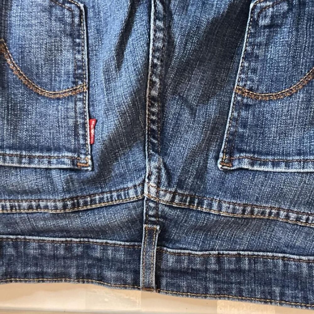 Levi-s Women's Blue and Navy Jeans - Picture 5 of 7